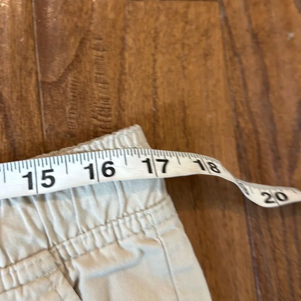 Banana Republic khaki 7” inseam drawstring shorts L